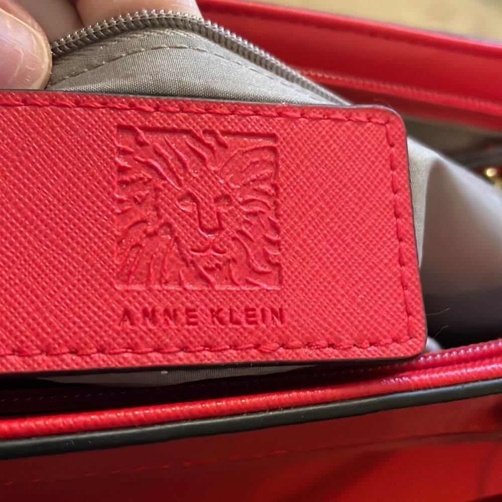 Anne Klein - Picture 5 of 5